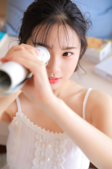 年轻女教师4hd中文