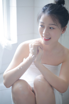 《售楼小姐》在线观看中文